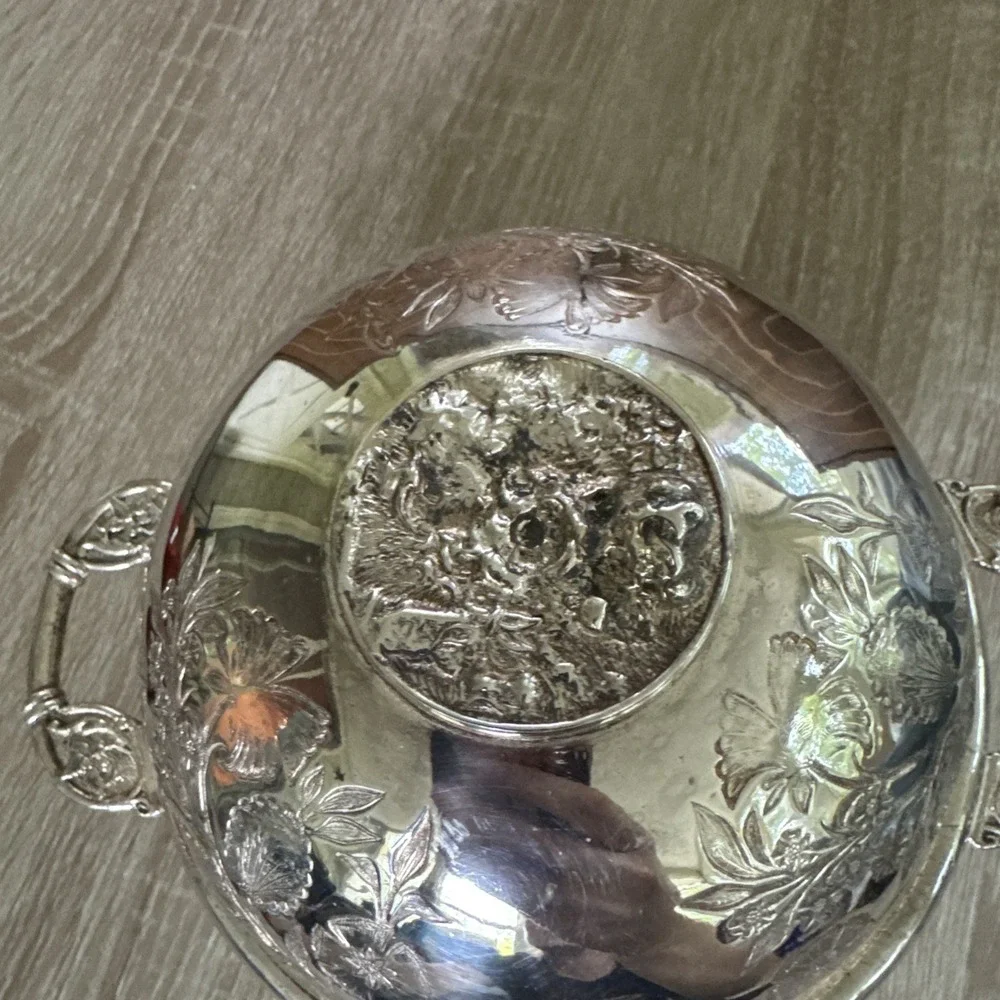 Vintage Pelton Bros Quadruple Plate Silver-plated Domed Butter Dish, Floral Etch